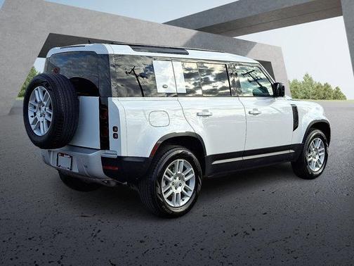 2024 Land Rover Defender 110 P300