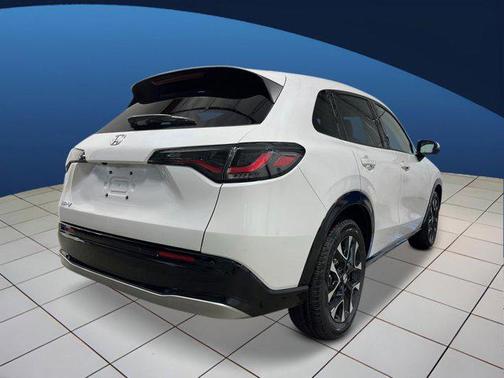 Platinum White Pearl 2026 Honda HR-V EX-L
