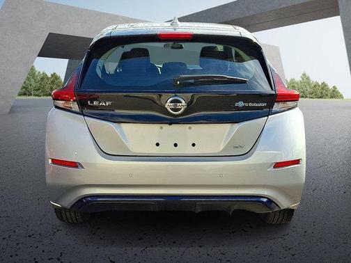 2022 Nissan Leaf SV 40 kWh