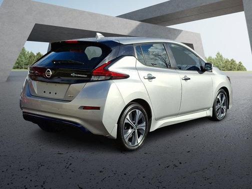 2022 Nissan Leaf SV 40 kWh