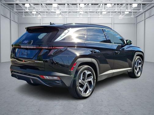 Black Pearl 2024 Hyundai TUCSON Hybrid Limited