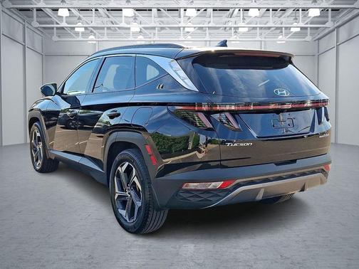 Black Pearl 2024 Hyundai TUCSON Hybrid Limited