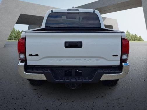 Ice Cap 2023 Toyota Tacoma SR5
