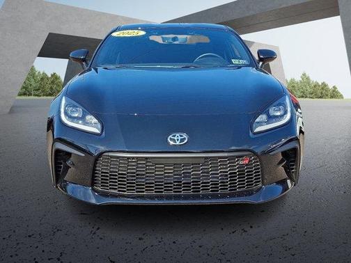 2025 Toyota GR86 Premium