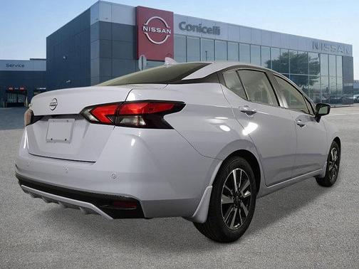 Gray Sky Pearl 2025 Nissan Versa 1.6 SV