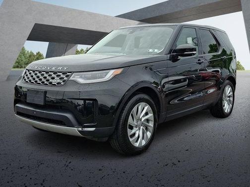 Black 2025 Land Rover Discovery P300 S