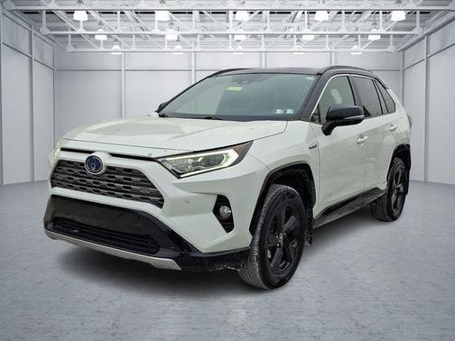 2020 Toyota RAV4 Hybrid SE