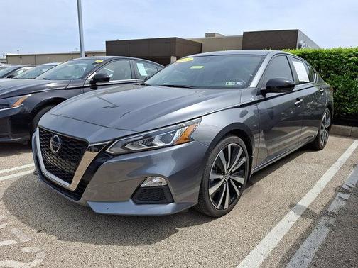 Gun Metallic 2022 Nissan Altima SR VC-Turbo FWD