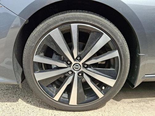 Gun Metallic 2022 Nissan Altima SR VC-Turbo FWD