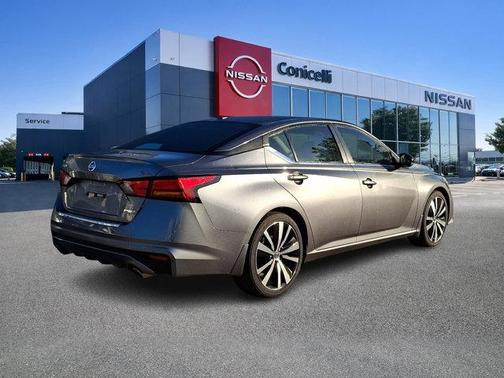 Gun Metallic 2022 Nissan Altima SR VC-Turbo FWD