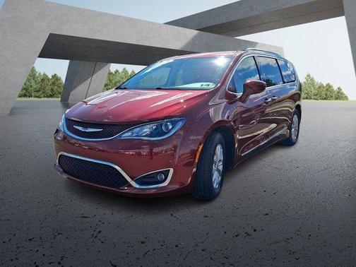 2018 Chrysler Pacifica Touring-L Plus