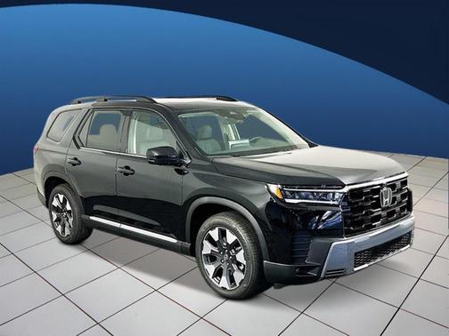 Crystal Black Pearl 2026 Honda Pilot Touring 8-Passenger