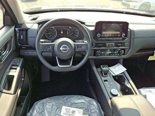 2025 Nissan Pathfinder S 4WD