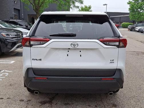 2025 Toyota RAV4 LE
