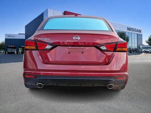 2024 Nissan Altima SR FWD