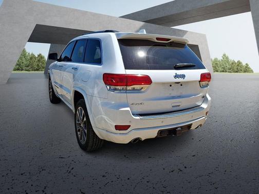 Bright White Clearcoat 2018 Jeep Grand Cherokee Overland