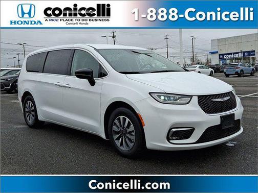 2024 Chrysler Pacifica Hybrid Select