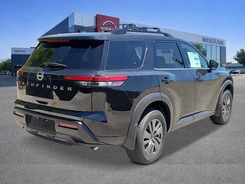 Super Black 2026 Nissan Pathfinder SV