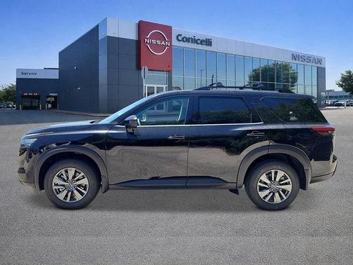 Super Black 2026 Nissan Pathfinder SV