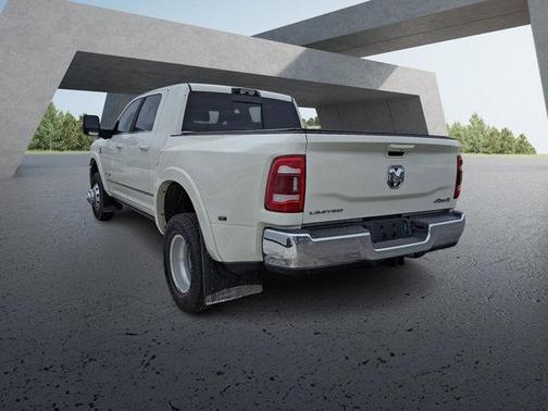 2024 RAM 3500 Limited Mega Cab 4x4 6'4' Box