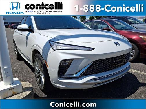 White Frost Tricoat 2024 Buick Envista Avenir FWD