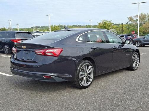 2022 Chevrolet Malibu FWD LT