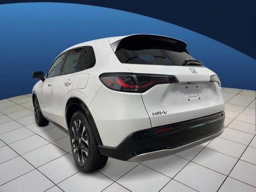 Platinum White Pearl 2027 Honda HR-V EX-L