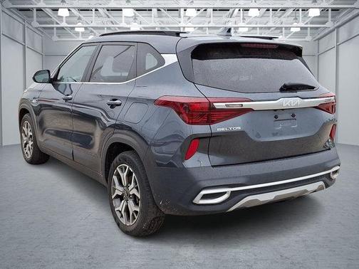 2022 Kia Seltos EX