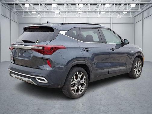 2022 Kia Seltos EX