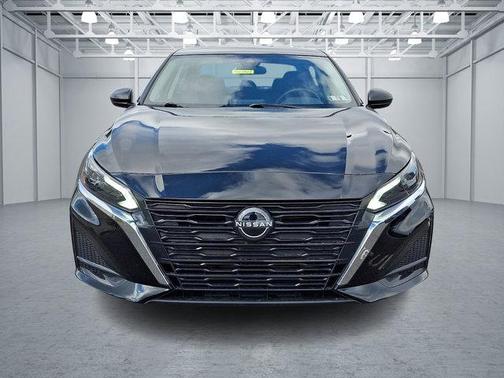 Super Black 2024 Nissan Altima 2.5 SV