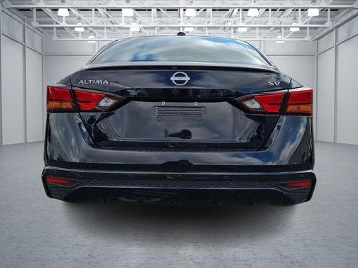 Super Black 2024 Nissan Altima 2.5 SV