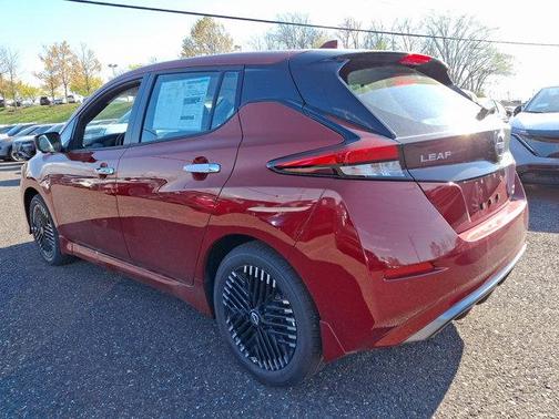 2025 Nissan Leaf SV PLUS