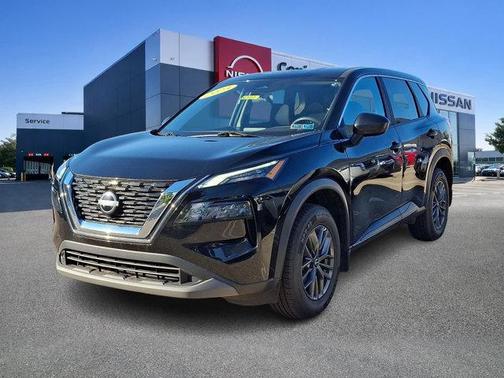 Super Black 2023 Nissan Rogue S