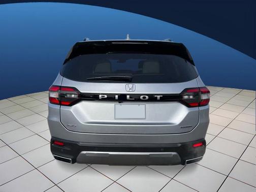 Solar Silver Metallic 2026 Honda Pilot Touring 8-Passenger