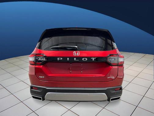 Radiant Red Metallic II 2026 Honda Pilot Elite