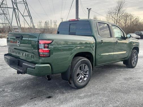 2026 Nissan Frontier SV