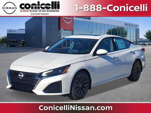 Pearl White Tricoat 2026 Nissan Altima SV FWD