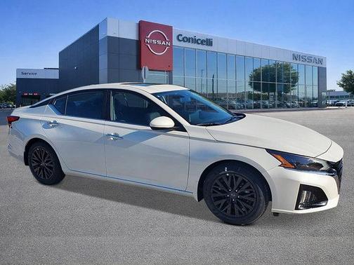 Pearl White Tricoat 2026 Nissan Altima SV FWD