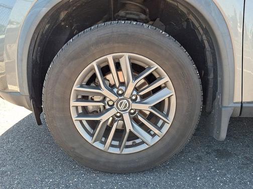 Gun Metallic 2021 Nissan Rogue S