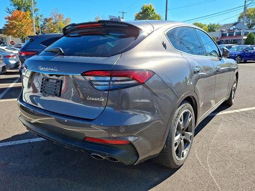 2023 Maserati Levante Modena