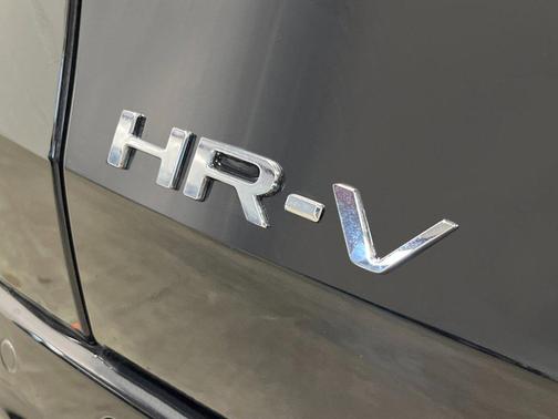 Crystal Black Pearl 2027 Honda HR-V EX-L