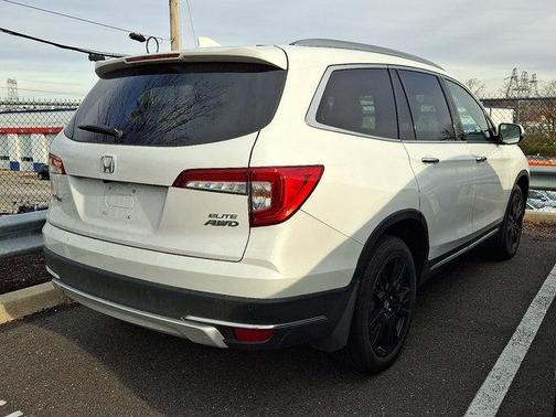 2022 Honda Pilot AWD Elite