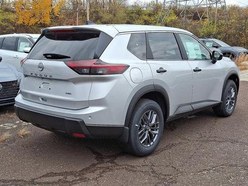 2025 Nissan Rogue S