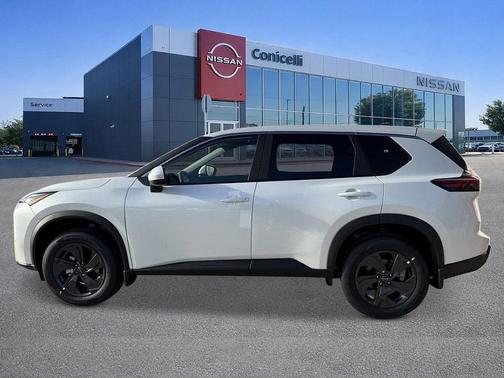 Everest White Pearl Tricoat 2027 Nissan Rogue SV