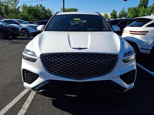Uyuni White 2023 Genesis GV70 2.5T AWD