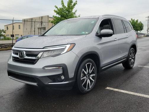 Lunar Silver Metallic 2020 Honda Pilot AWD Elite