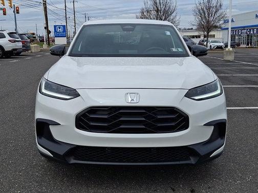 White 2024 Honda HR-V Sport