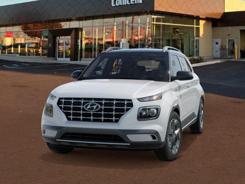 Lunar White w/Black Roof 2026 Hyundai VENUE SEL w/Two-Tone Roof