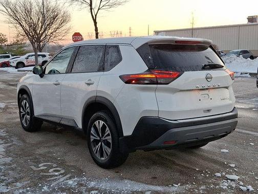 2022 Nissan Rogue SV