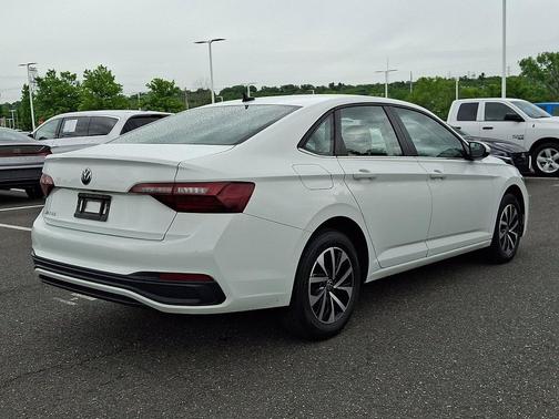 Pure White 2024 Volkswagen Jetta 1.5T S